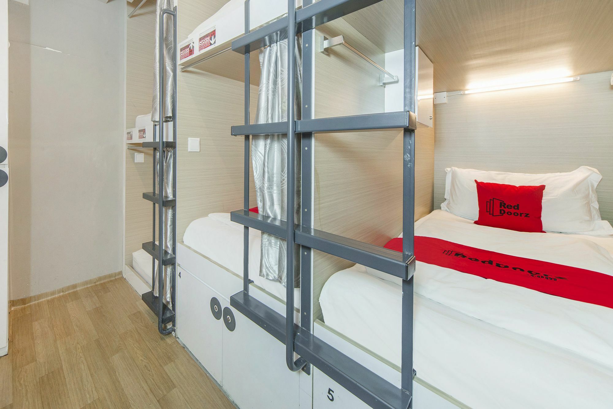 Reddoorz Hostel @ Jalan Besar 싱가포르 외부 사진